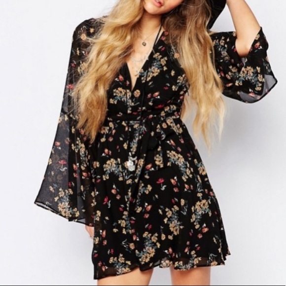 Free People Dresses & Skirts - Free People Floral dress